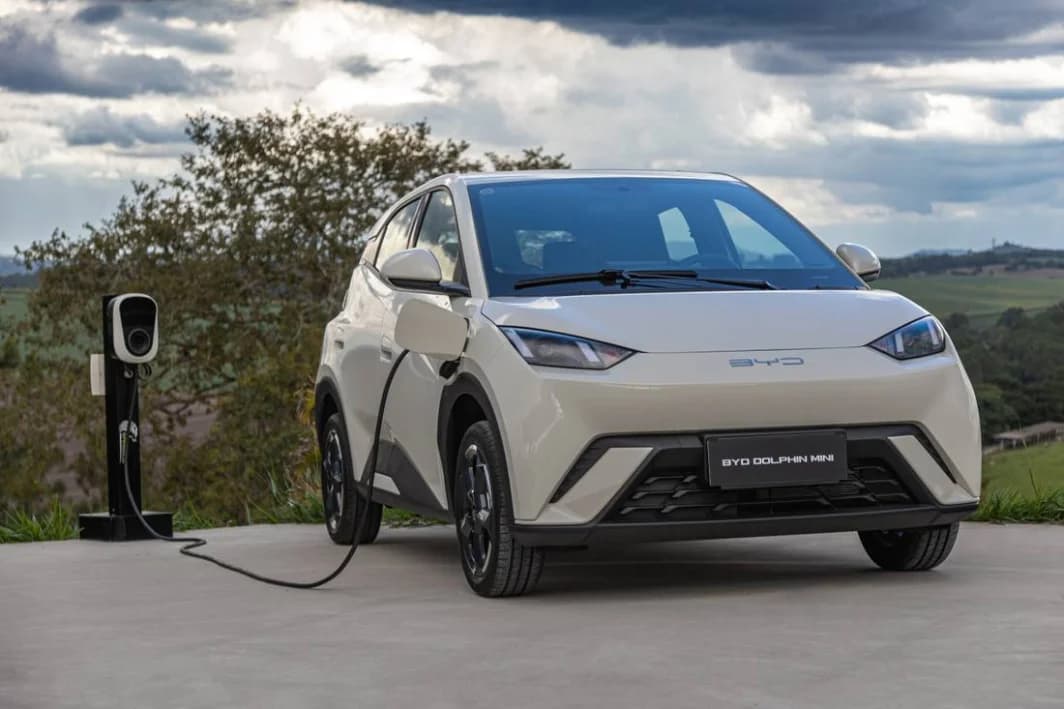 Veículo da Goovia com motorista, pronto para o translado