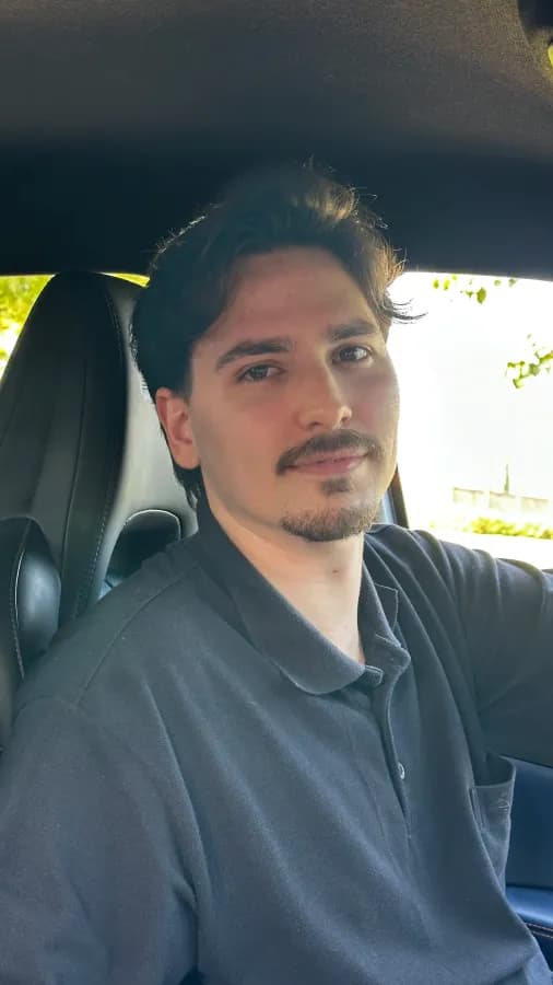Foto de Vinícius Vendramini, sócio-fundador e motorista da Goovia